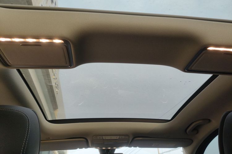 奔驰C级 2021款 C 260 L 运动星耀臻藏版局部细节22