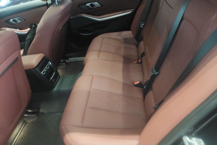 宝马3系 2024款 325Li M运动曜夜套装中控内饰21