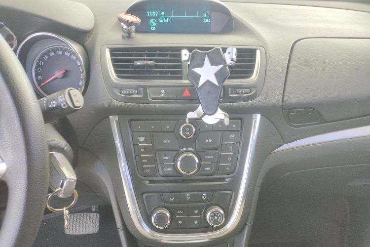 别克 昂科拉 2015款 1.4T 自动两驱都市精英型中控内饰16