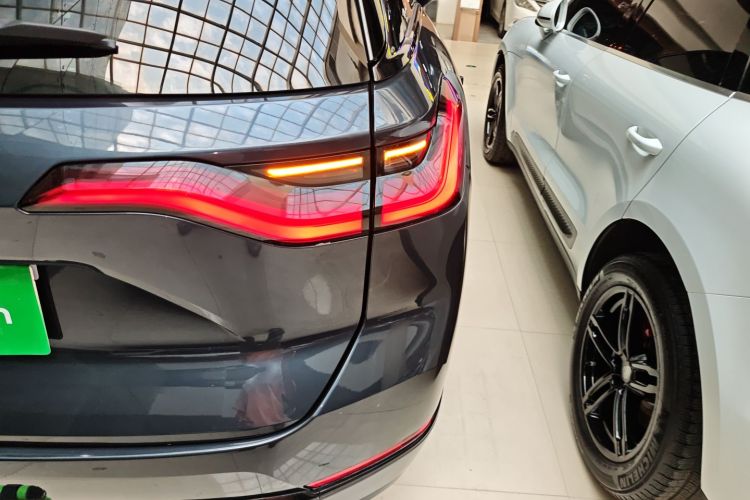 蔚来ES8 2020款 580KM 签名版 六座版车身外观6006