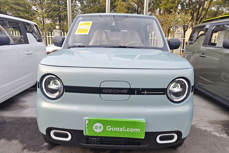 吉利银河 熊猫 2025款 210km 元气熊车身外观2