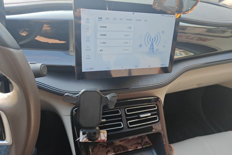 比亚迪 秦PLUS 2023款 冠军版 DM-i 55KM领先型中控内饰16