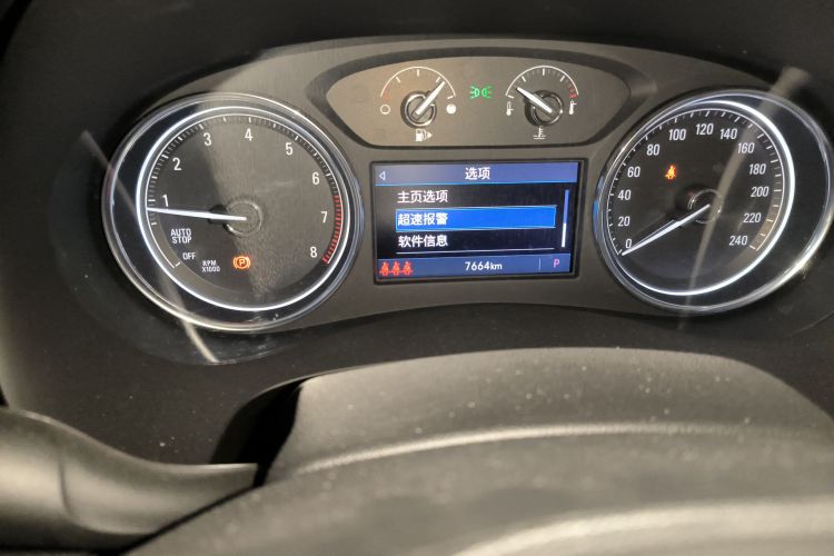 别克 君越 2021款 652T 豪华型中控内饰15