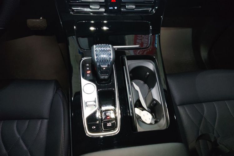 广汽传祺 传祺M8 2024款 大师系列 400T 至尊版局部细节18