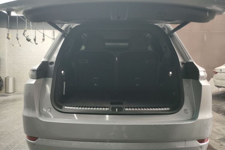 理想汽车 理想L9 2022款 Max局部细节23