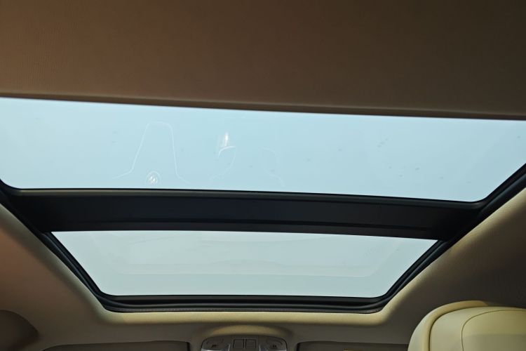 别克 君越 2013款 2.4L SIDI领先舒适型中控内饰22