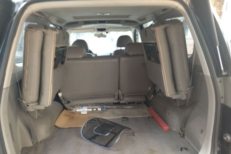 三菱 君阁 2011款 2.0L 自动挡豪华型机舱底盘23