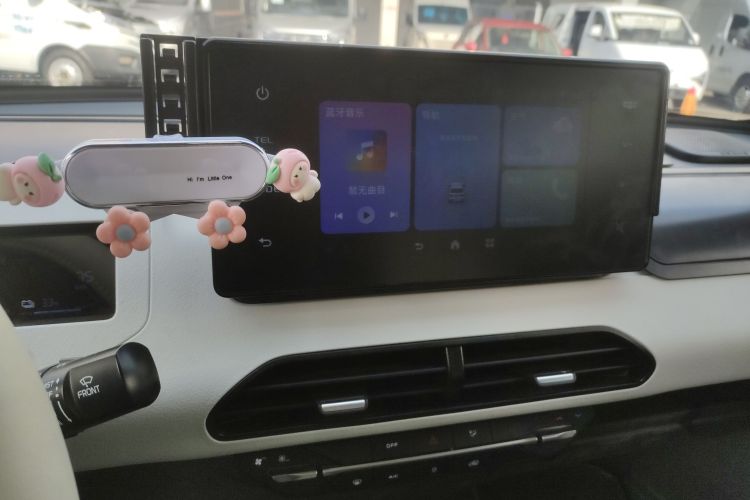 吉利银河 2024款 熊猫mini 200km 耐力熊中控内饰16