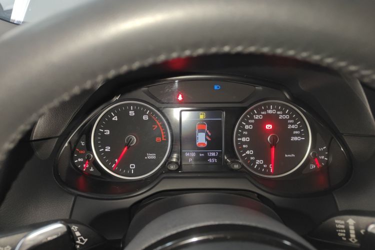 奥迪Q5 2015款 40 TFSI 技术型局部细节14