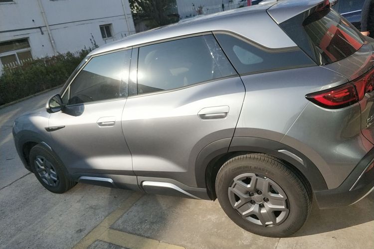 比亚迪 元UP 2024款  401KM 活力版车身外观6003