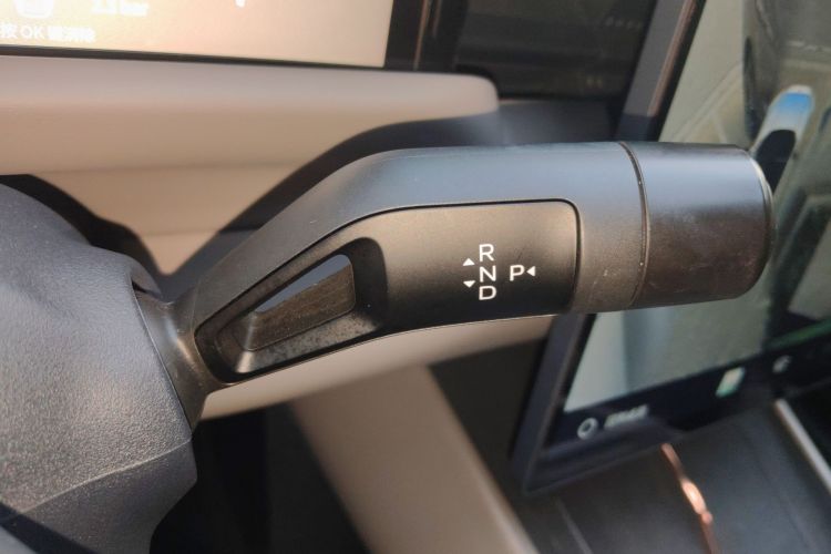 领克Z10 2024款 95kWh 766km后驱Max局部细节18