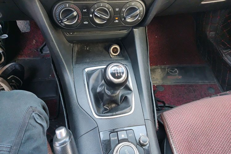 马自达3 昂克赛拉 2016款 三厢 1.5L 手动舒适型中控内饰18