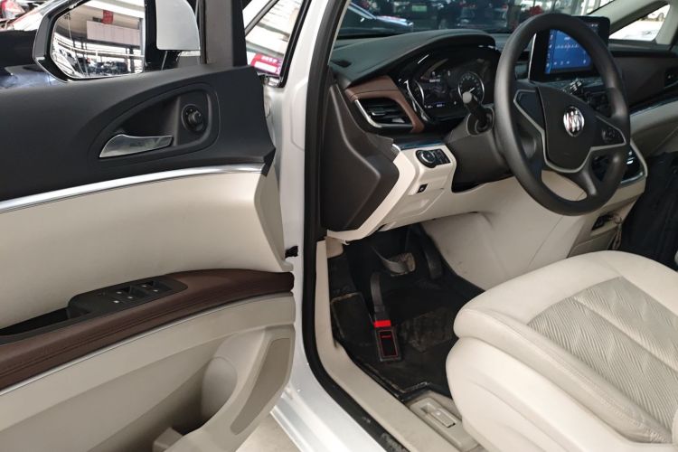 别克GL8 2021款 陆上公务舱 652T 舒适型中控内饰7003