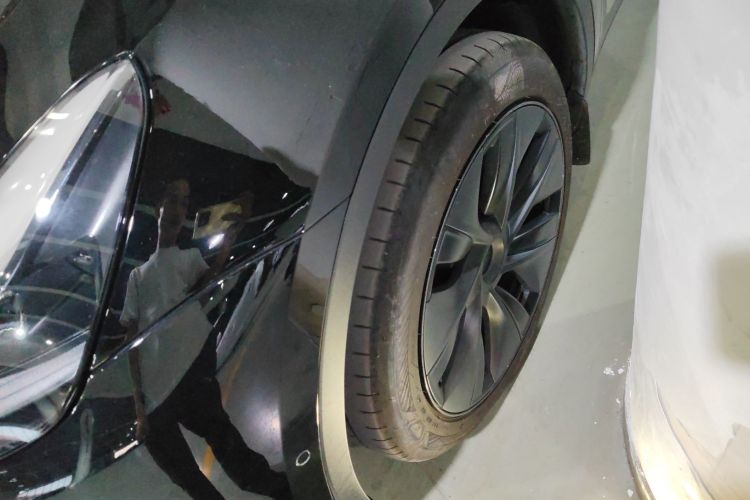 特斯拉 Model Y 2023款 后轮驱动版车身外观6007