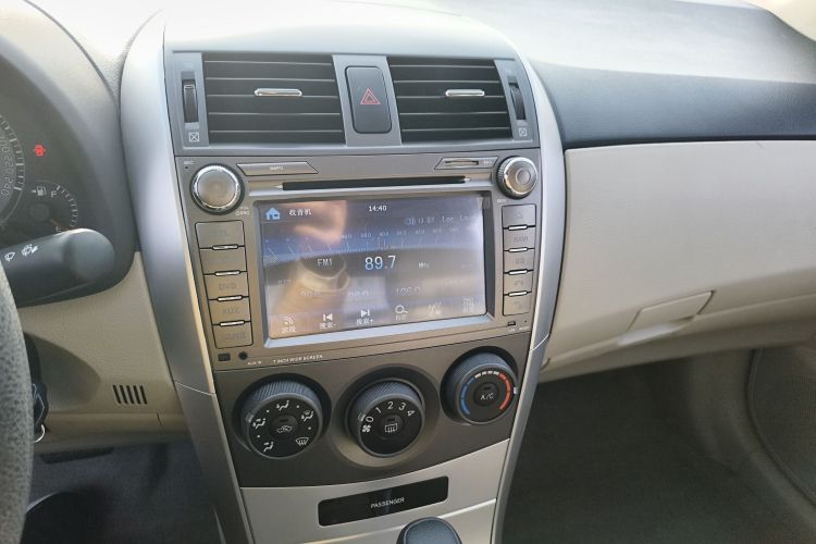 丰田 卡罗拉 2011款 1.6L 自动GL中控内饰16