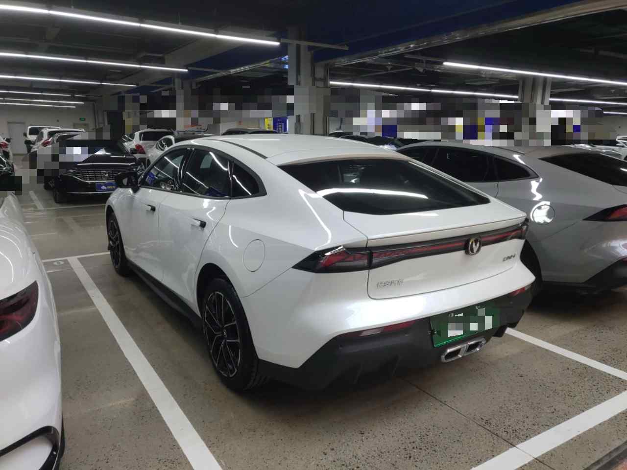 长安UNI-V 智电iDD 2024款 蓝鲸智电iDD 136km 智酷型(3)