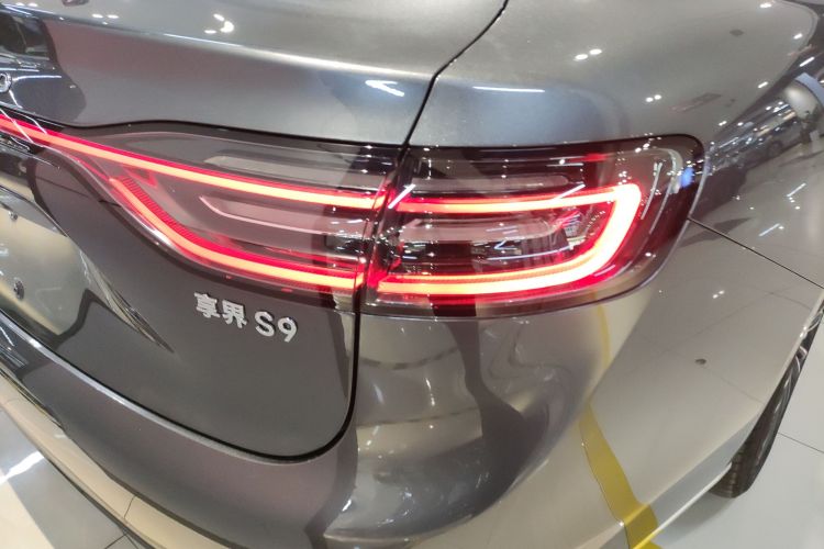 鸿蒙智行 享界S9 2025款 增程 Max+车身外观6006