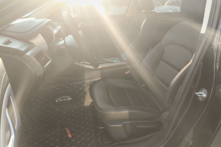 吉利汽车 帝豪GL 2017款 1.8L DCT精英型中控内饰19