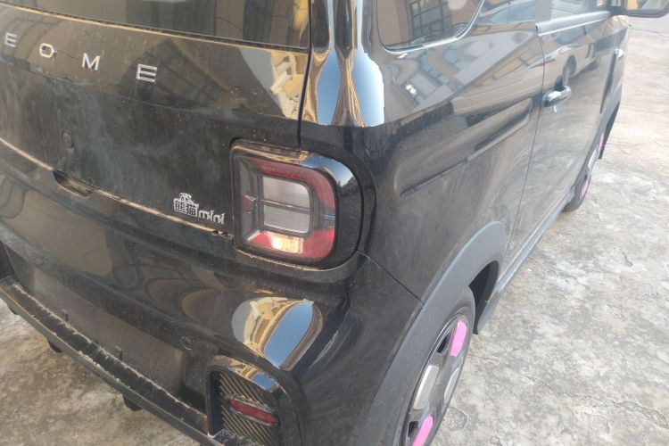 吉利银河 2025款 210km 熊猫卡丁车身外观6006