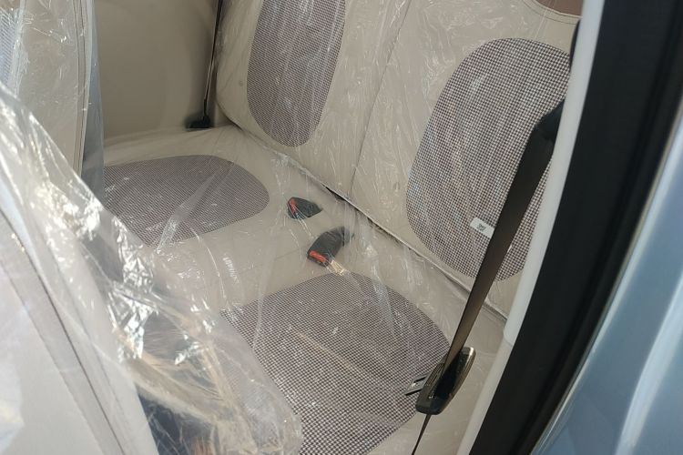 奔腾小马 2026款 222km 炫彩马中控内饰21