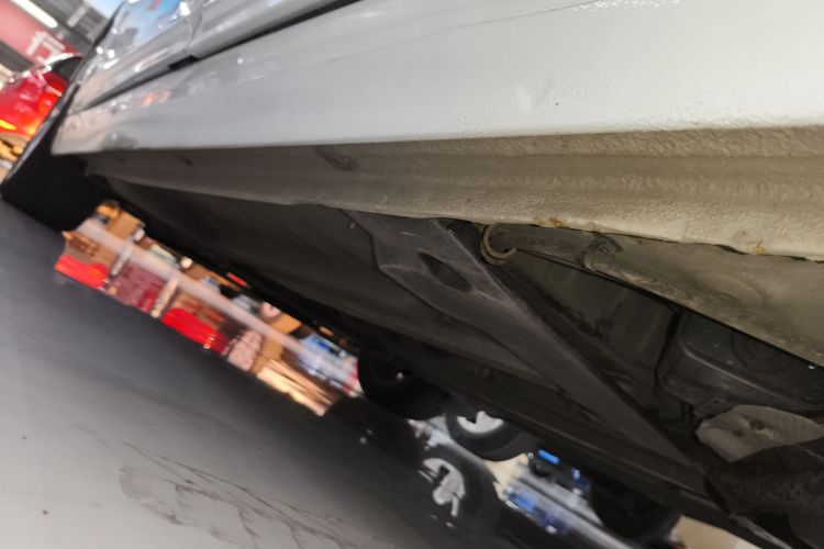 雪铁龙 世嘉 2013款 三厢 1.6L 自动品享型局部细节9002