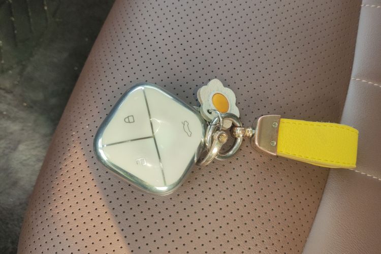 五菱汽车 五菱缤果 2023款 203km 轻享款中控内饰7001