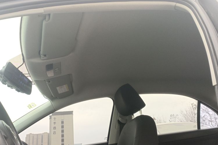 大众 桑塔纳 2015款 1.6L 自动风尚版中控内饰22