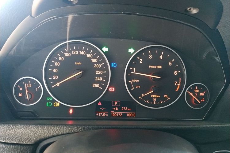 宝马3系 2016款 320Li 时尚型中控内饰14