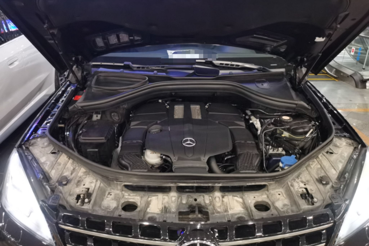 奔驰M级 2015款 ML 320 4MATIC局部细节24