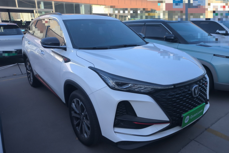 长安CS75 PLUS 2021款 2.0T 自动领航型车身外观3