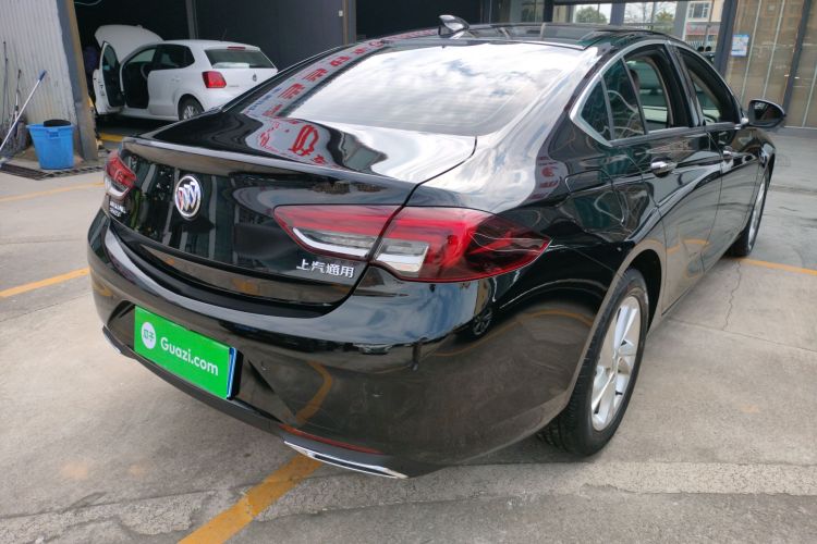 别克 君威 2022款 552T 智享型车身外观7