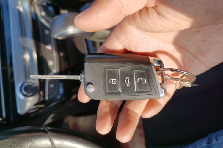 标致308 2019款 230THP 自动豪华版 国V中控内饰11