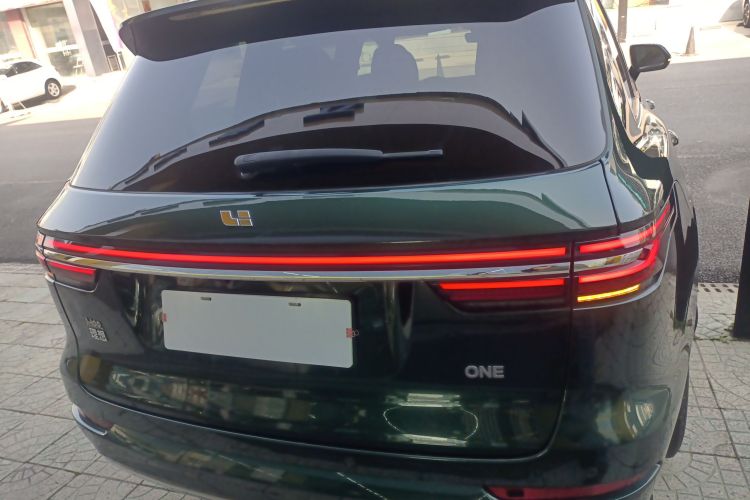 理想汽车 理想ONE 2021款 增程6座版车身外观6004