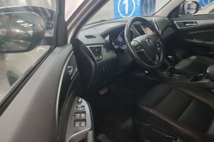 长安CS75 2014款 1.8T 自动精英型 国IV中控内饰20