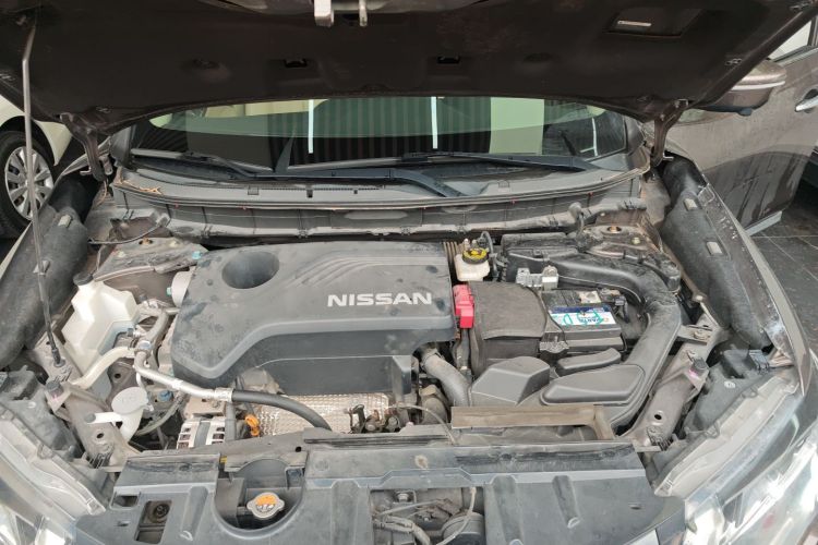 日产 奇骏 2021款 2.5L CVT 4WD XL ITS豪华纪念版机舱底盘24