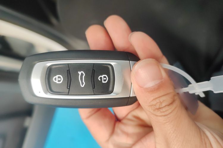 吉利银河 2024款 熊猫mini 200km 耐力熊中控内饰11