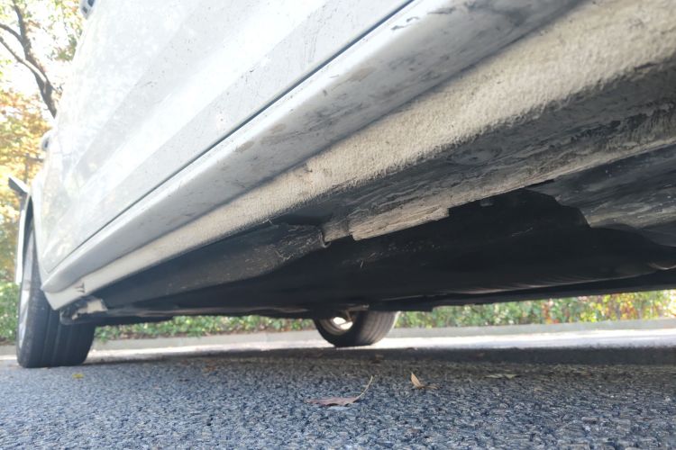 奥迪A4L 2018款 30周年年型 45 TFSI quattro 个性运动版局部细节9001