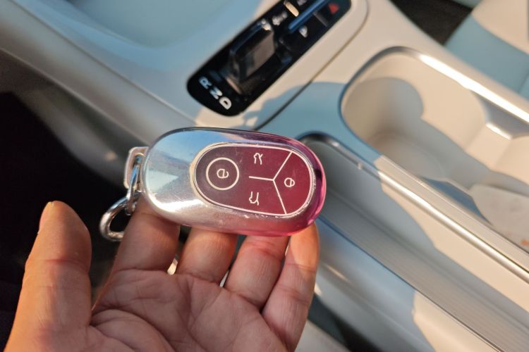 吉利银河 星愿 2025款 UP 410km 探索版中控内饰11