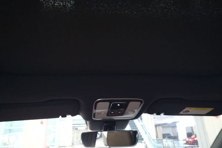 理想汽车 理想ONE 2020款 增程6座版中控内饰22