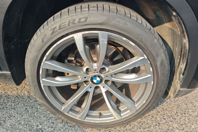 宝马X5(进口) 2014款 xDrive35i 豪华型车身外观10