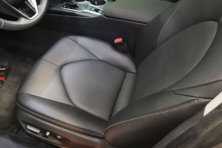 丰田 凯美瑞 2021款 2.0G 豪华版局部细节19