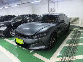 比亚迪 汉L 2025款 DM-p 四驱激光雷达旗舰型