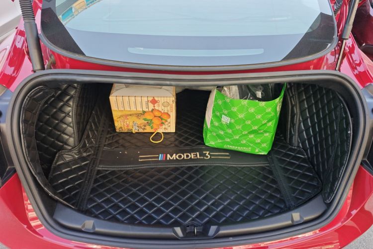 特斯拉 Model 3 2022款 后轮驱动版中控内饰23