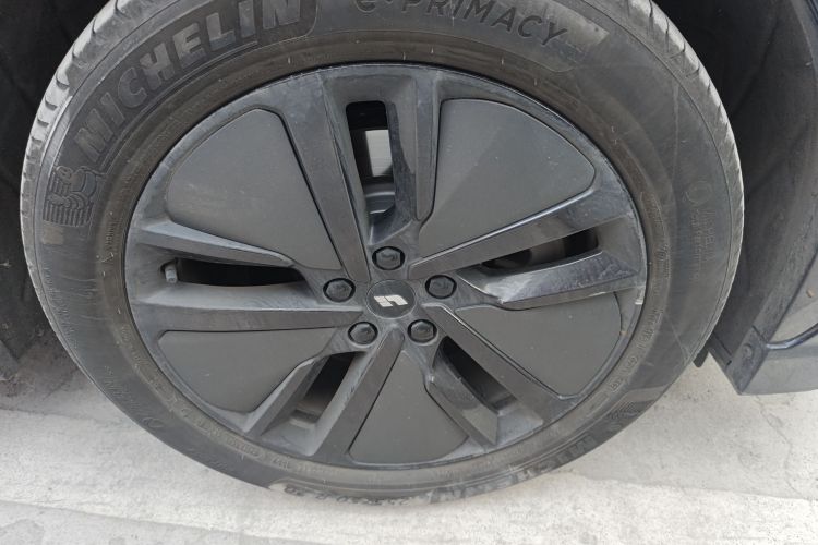 理想汽车 理想L7 2024款 MAX车身外观10