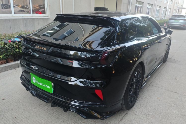 极氪001 2024款 ME版 100kWh 四驱车身外观7