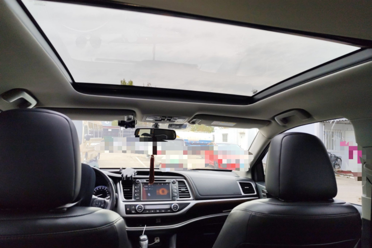 丰田 汉兰达 2015款 2.0T 四驱至尊版 7座中控内饰22