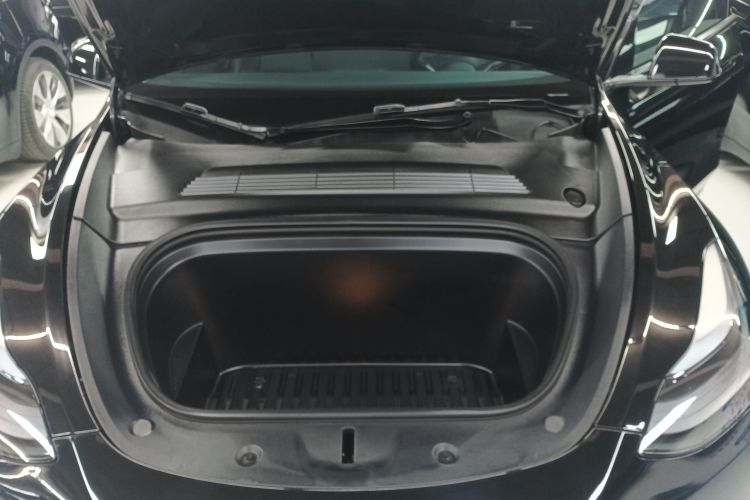 特斯拉 Model Y 2022款 改款 后轮驱动版机舱底盘24