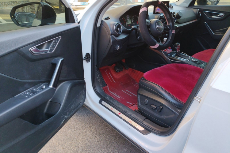 奥迪Q2L 2021款 35 TFSI 时尚动感型中控内饰20