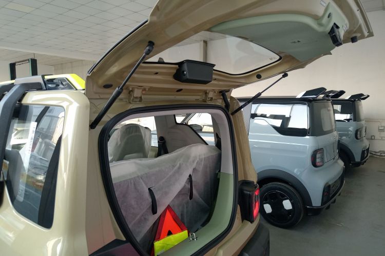 吉利银河 2025款 210km 熊猫骑士局部细节23