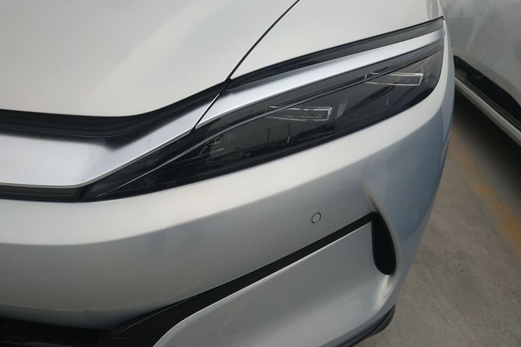 比亚迪 汉L 2025款 EV 四驱激光雷达旗舰型局部细节36